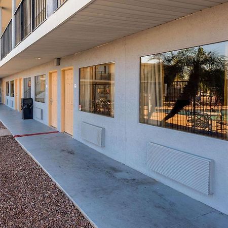 Rodeway Inn Phoenix North I-17 Exterior photo