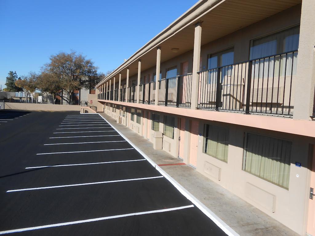 Rodeway Inn Phoenix North I-17 Exterior photo